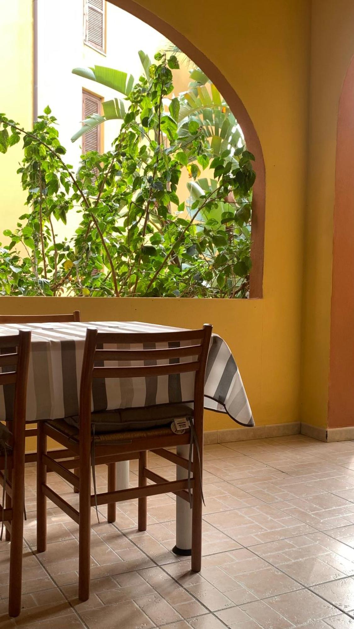Nest House - Esclusivo Appartamento Marina Di Olbia- Mater Olbia - Beaches - Close To The Airport - Private Parking- Full Comforts - Zewnętrze zdjęcie